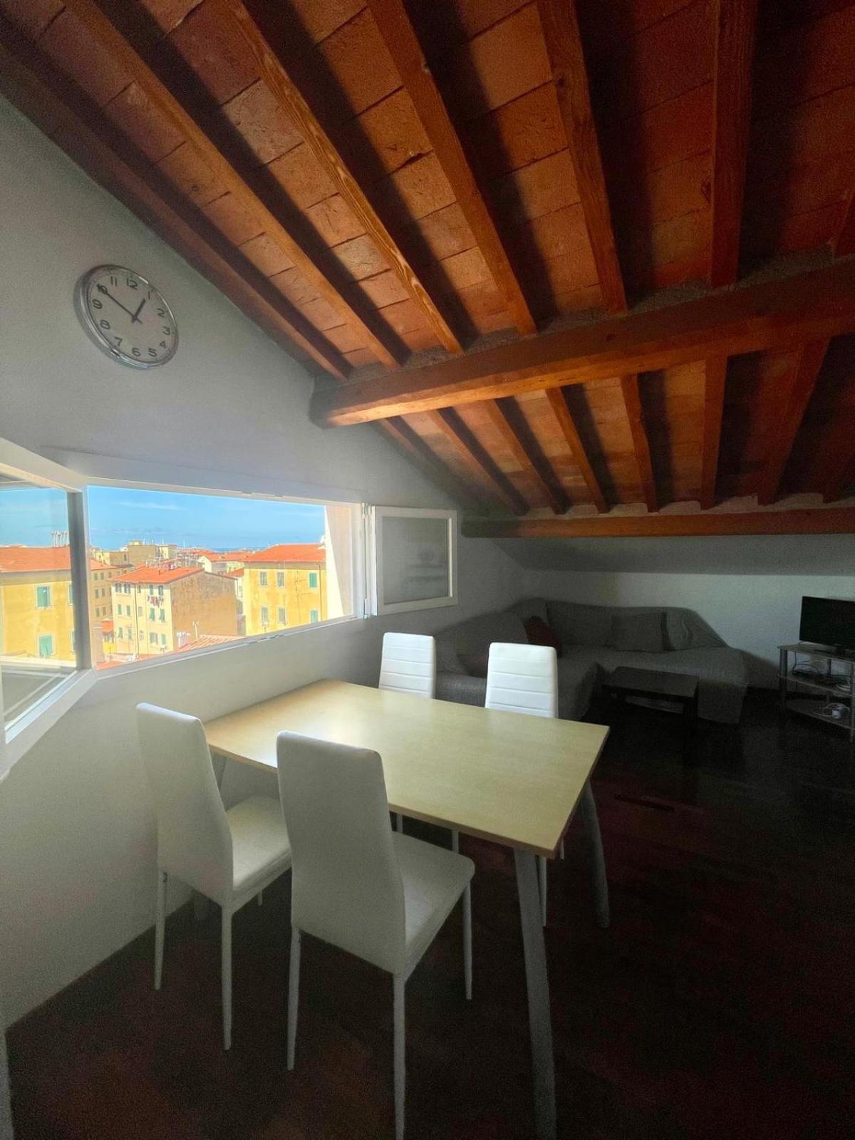 La Finestra Sul Porto Apartamento Livorno Exterior foto