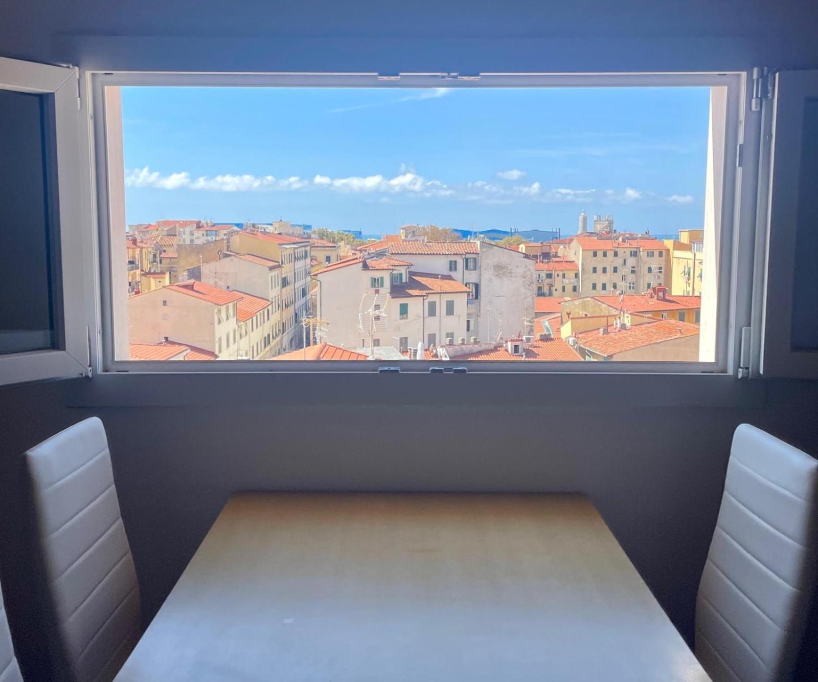 La Finestra Sul Porto Apartamento Livorno Exterior foto